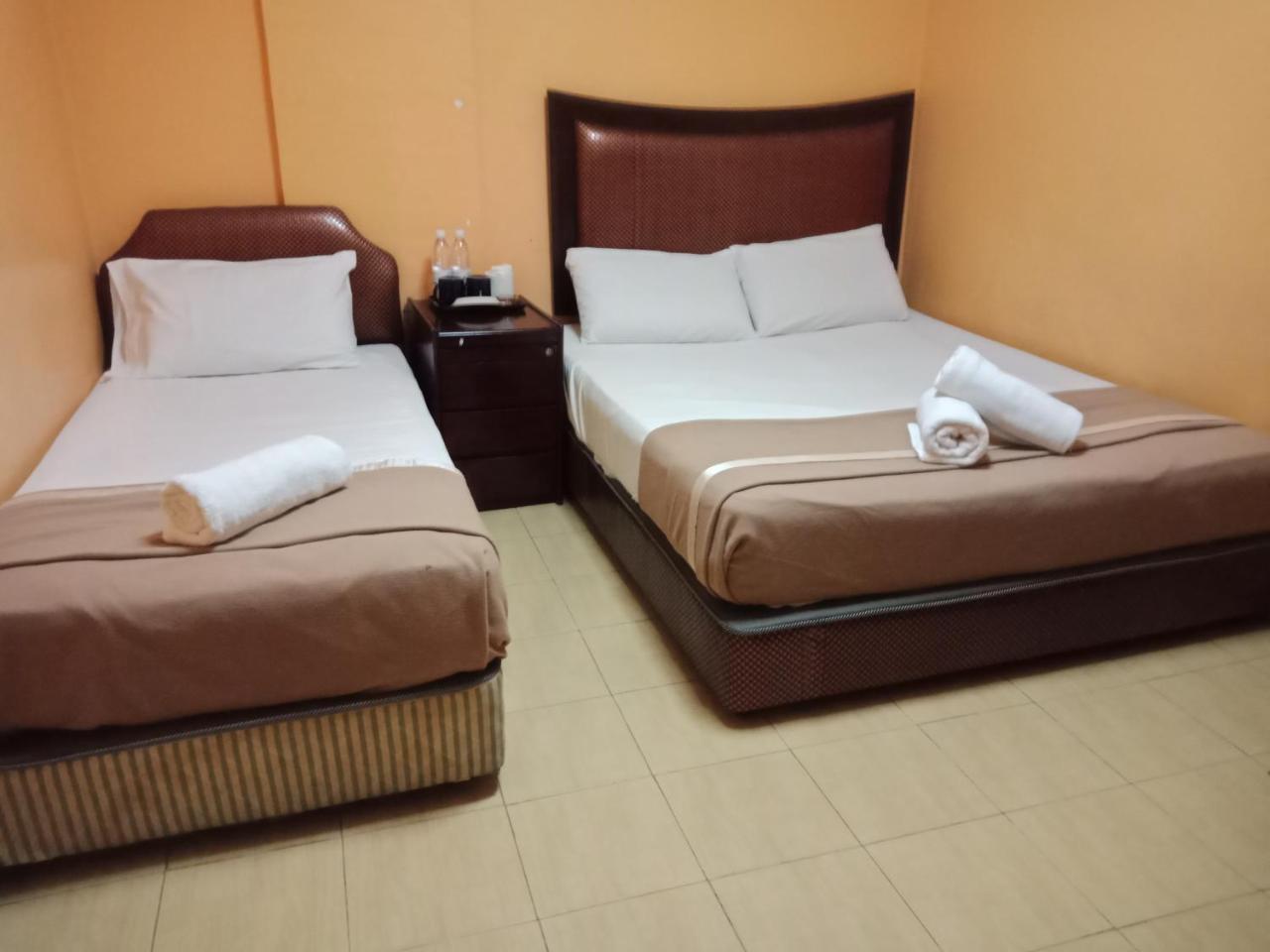 Hotel Times Inn Batu Caves Кепонг Екстериор снимка